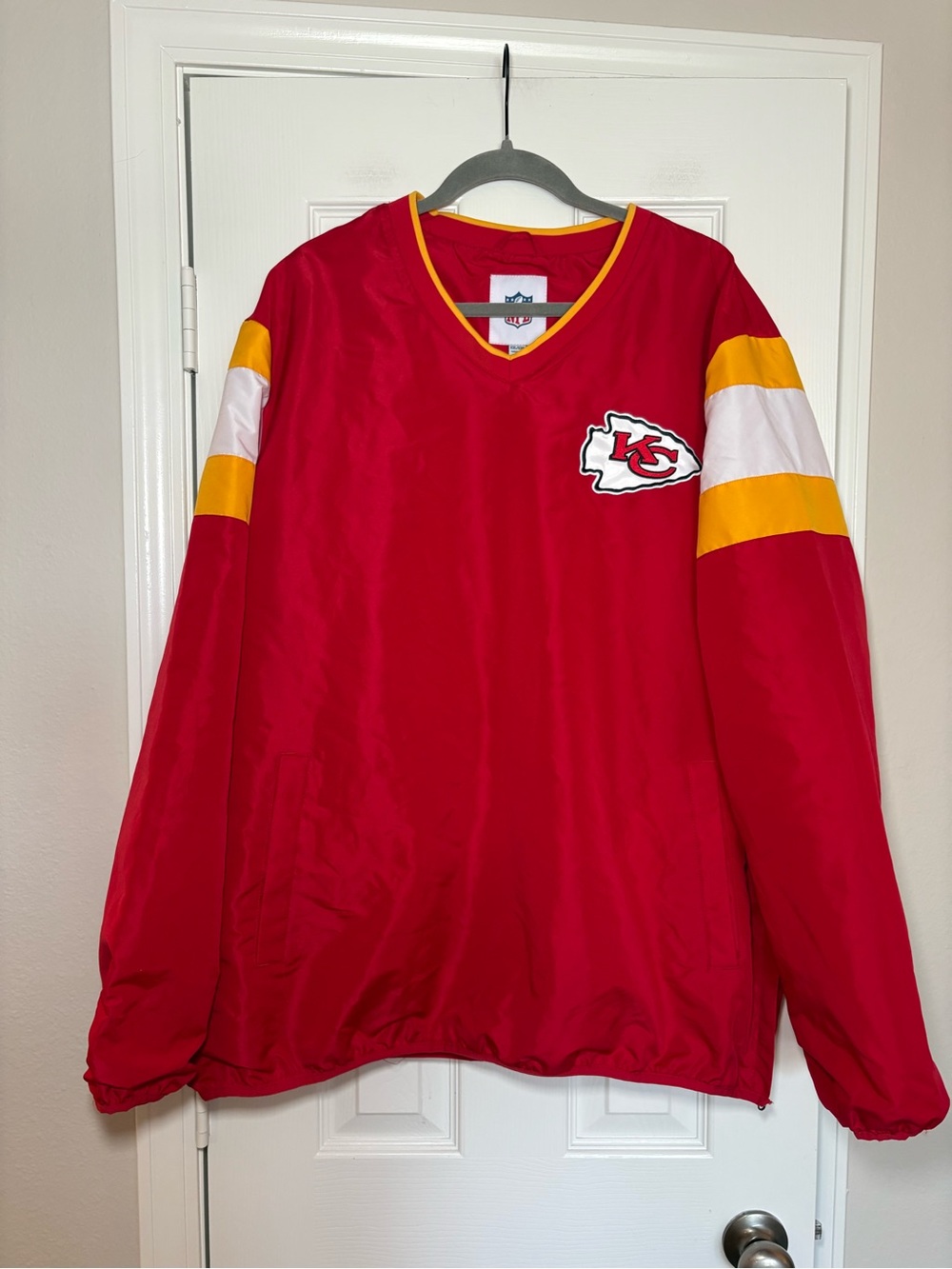 NFL Team Apparel Kansas City Chiefs V-Neck Pullover Windbreaker Jacket XXL